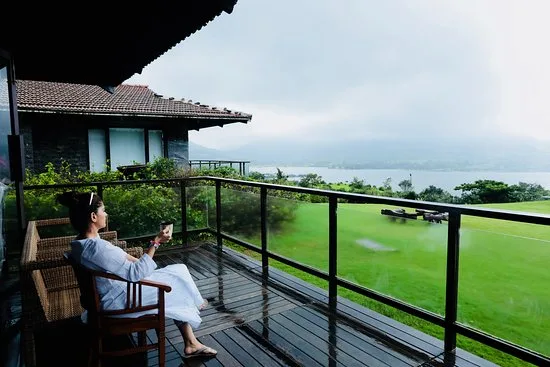 Amanzi Resort